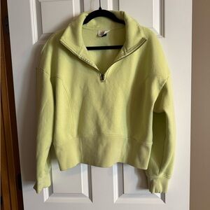 Universal Thread Soft Green Pullover